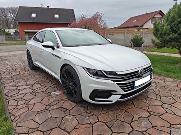VW Arteon 2.0TDi 140kW R-Line