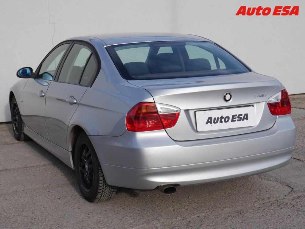 BMW Řada 3, 2.0i 318i,autoAC - fotka 4