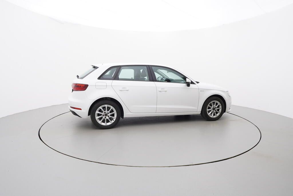Audi A3, 1.4 81 kW - fotka 6