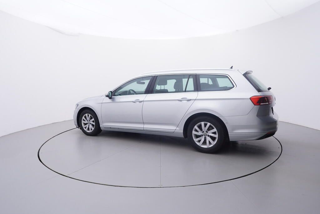 Volkswagen Passat Variant, Business 2.0 TDI 110 kW - fotka 4