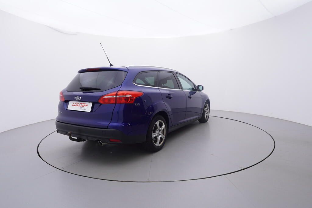 Ford Focus, Titanium 2.0 110 kW - fotka 5