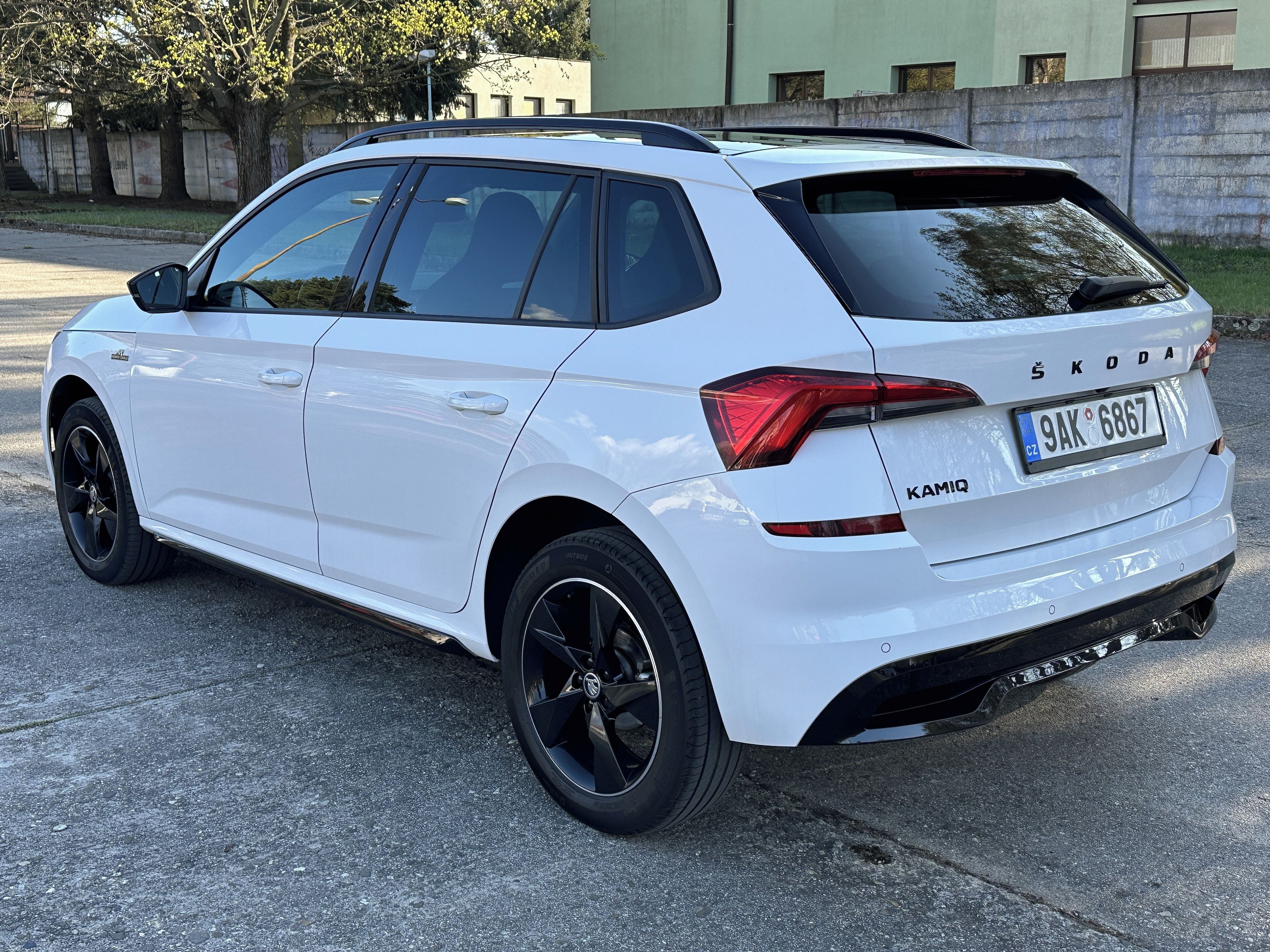 Škoda Kamiq, 1.5TSI Monte Carlo DSG PANO ČR - fotka 3