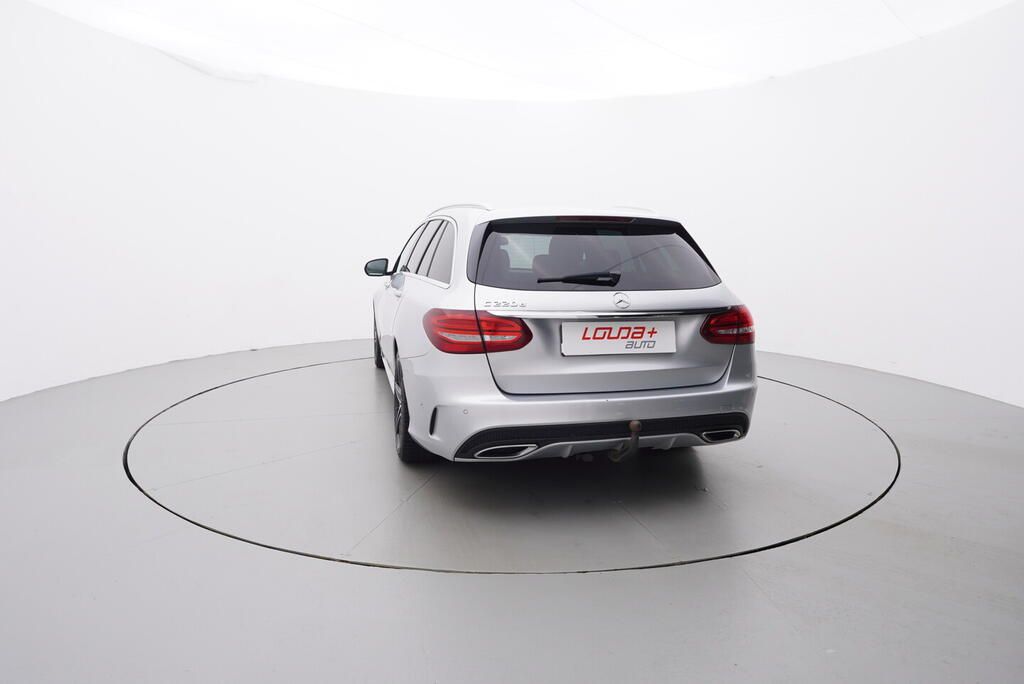 Mercedes-Benz Třídy C, C220 AMG line  125 kW - fotka 4
