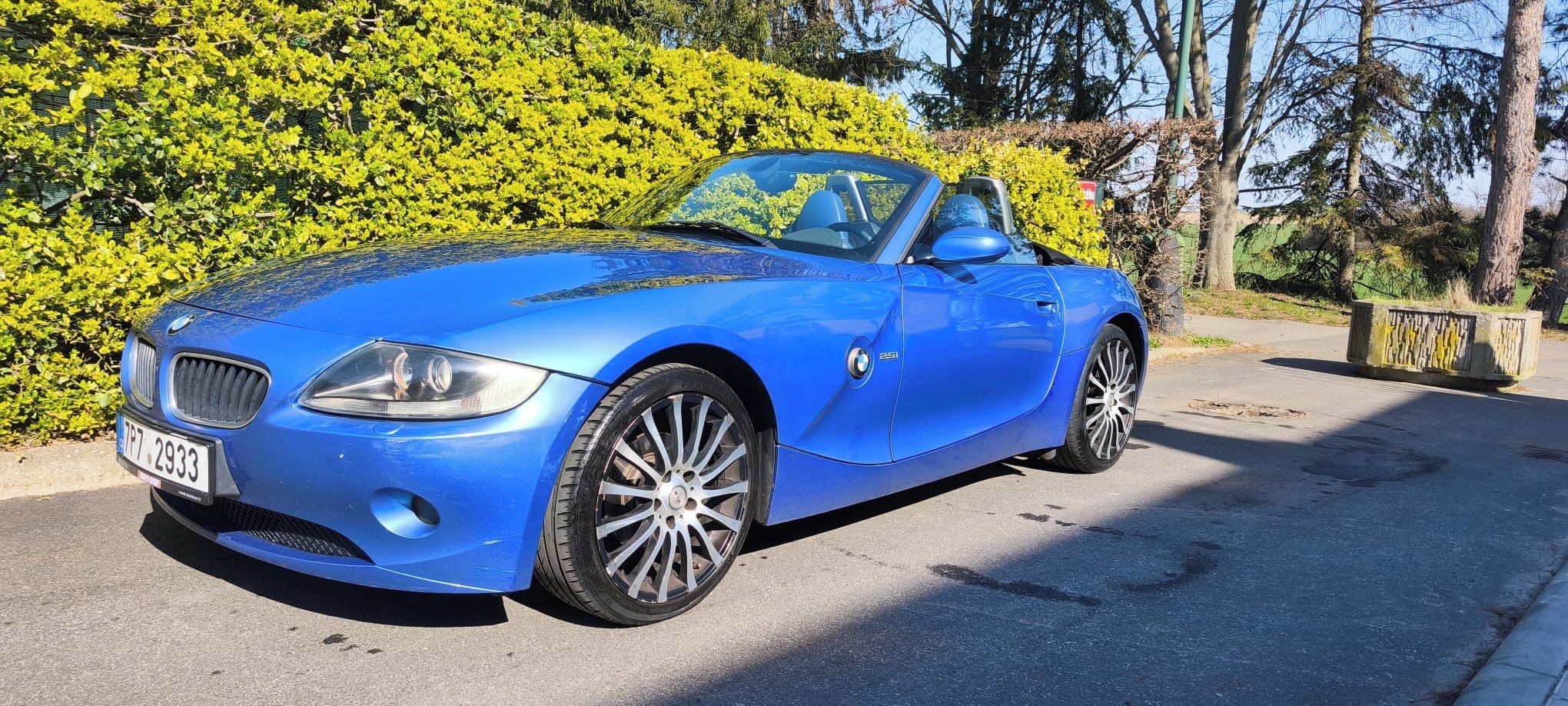 BMW Z4, Krásná barva, kola, 2,5i verze