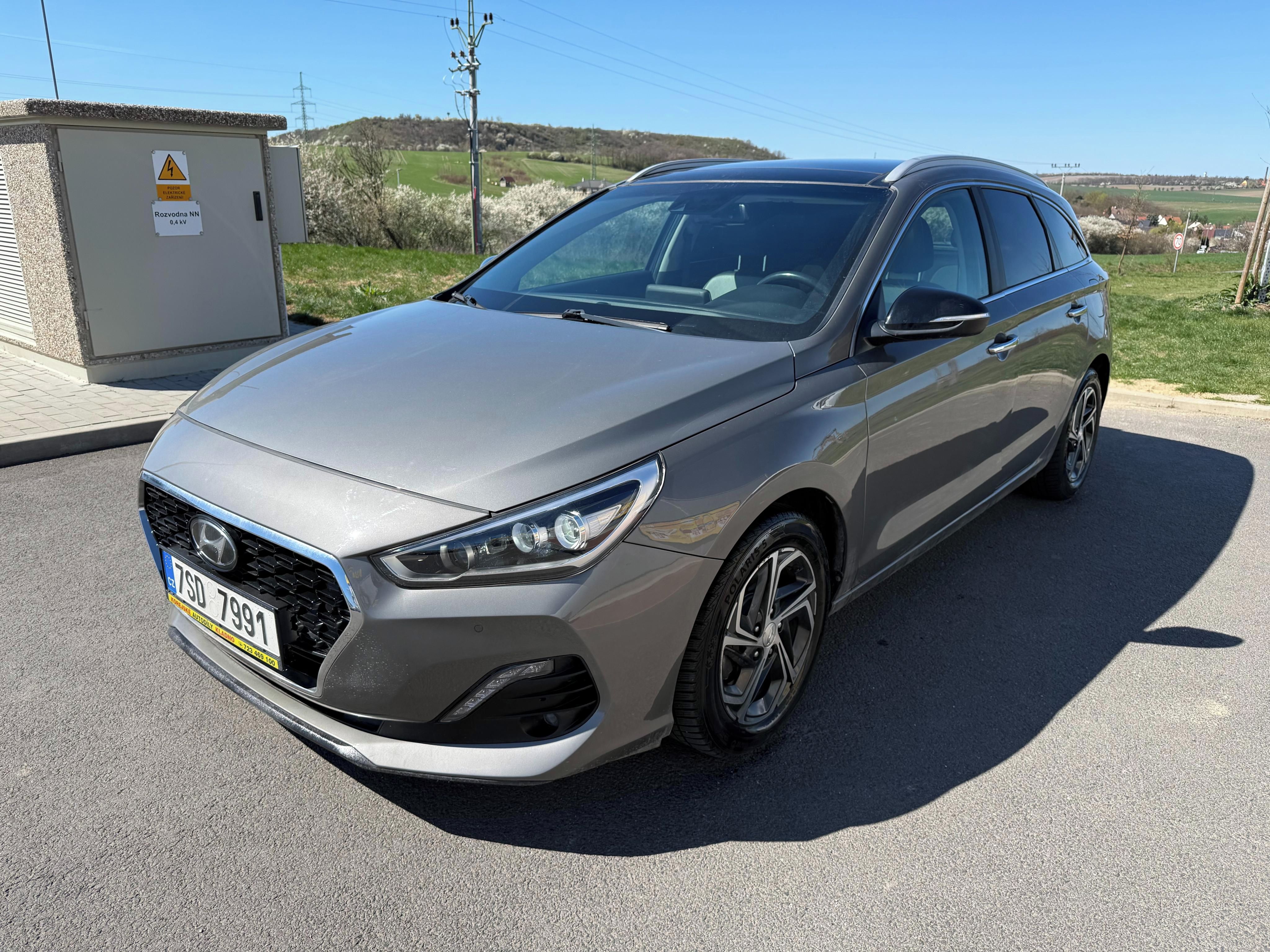 Hyundai i30, 1.4i 103kW maximální výbava