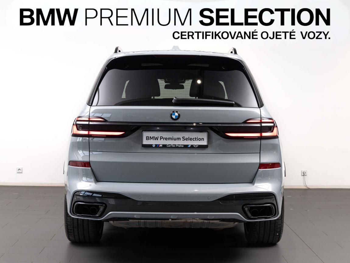 BMW X7, xDrive40i - fotka 4