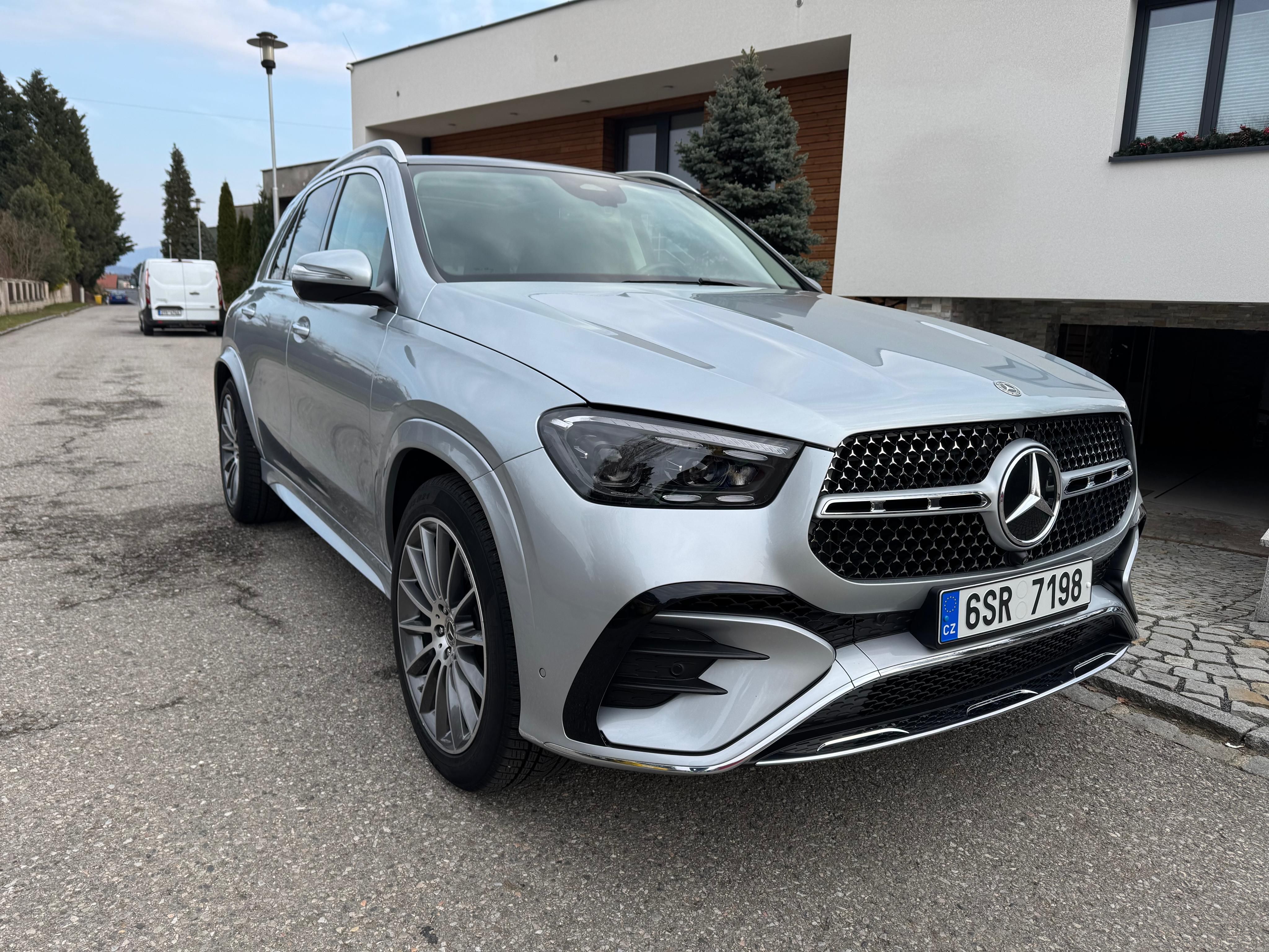 Mercedes-Benz GLE, 450d 4MATIC, ZÁRUKA DO 7/2028 - fotka 5