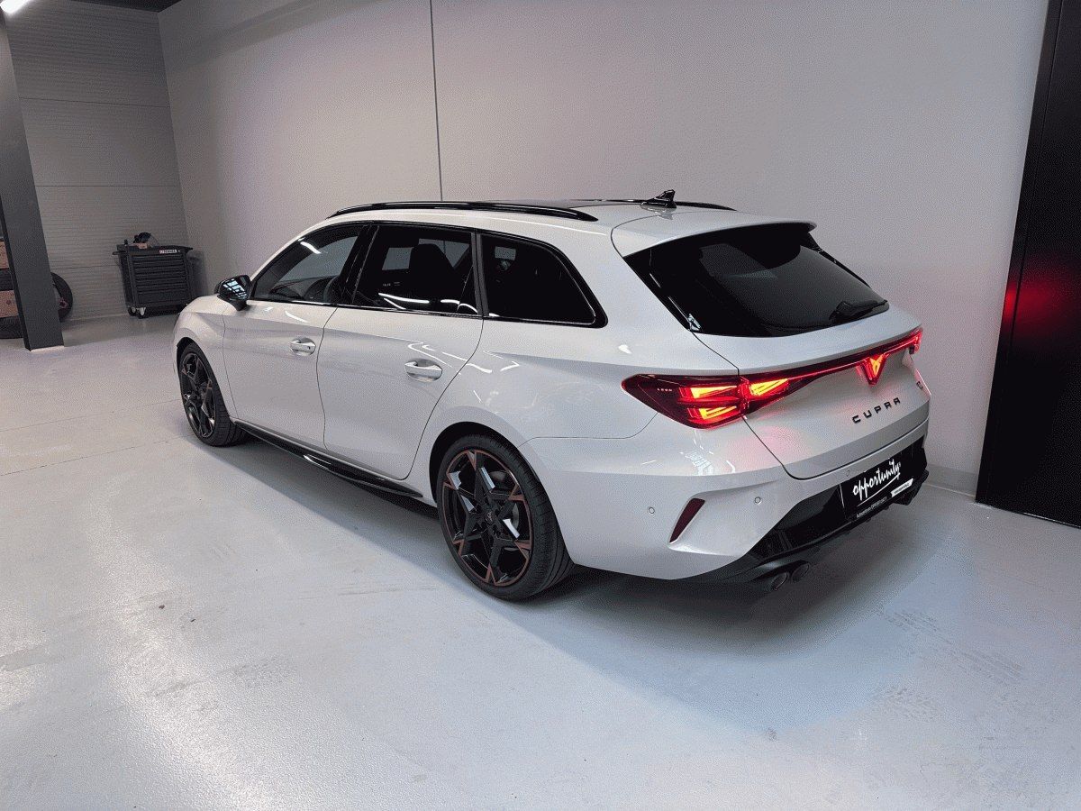 Cupra Leon, SP VZ 2.0 TSI 333k 4WD - fotka 4