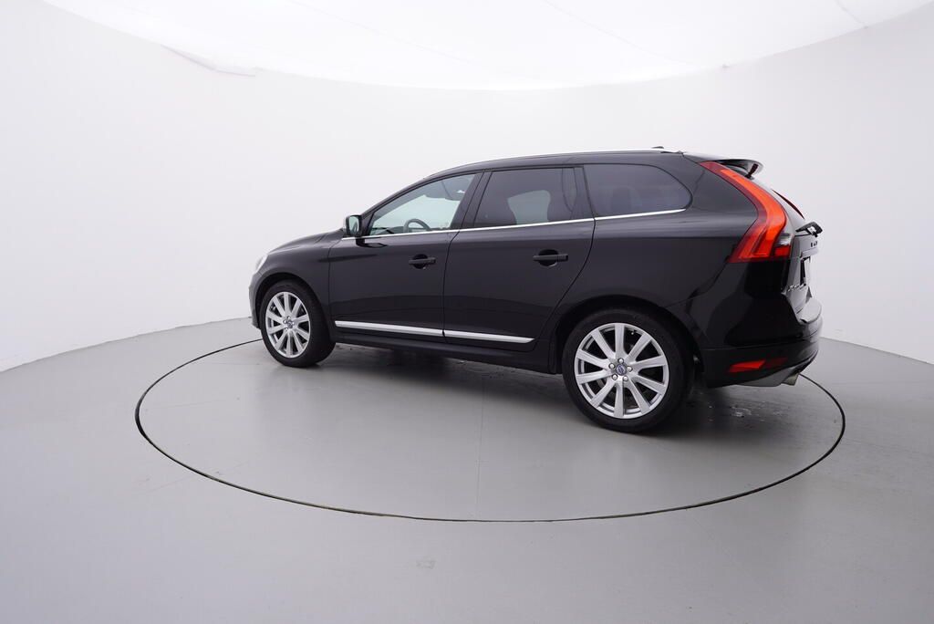 Volvo XC60, 2.0 140 kW - fotka 3