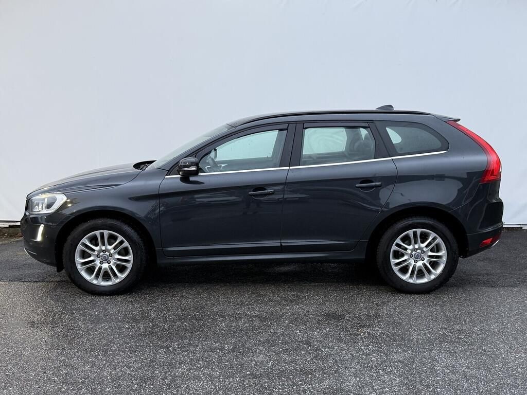 Volvo XC60, Momentum 2.0 D4 133 kW - fotka 3