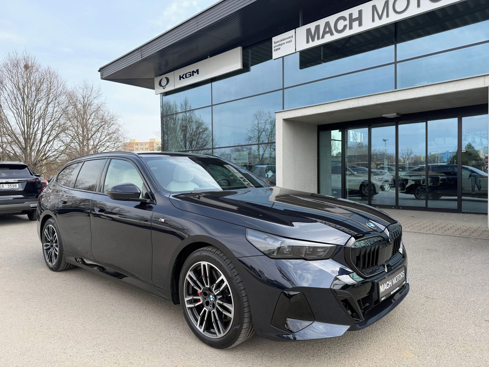BMW Řada 5, 540dx Touring 10/2025 TOP - fotka 5