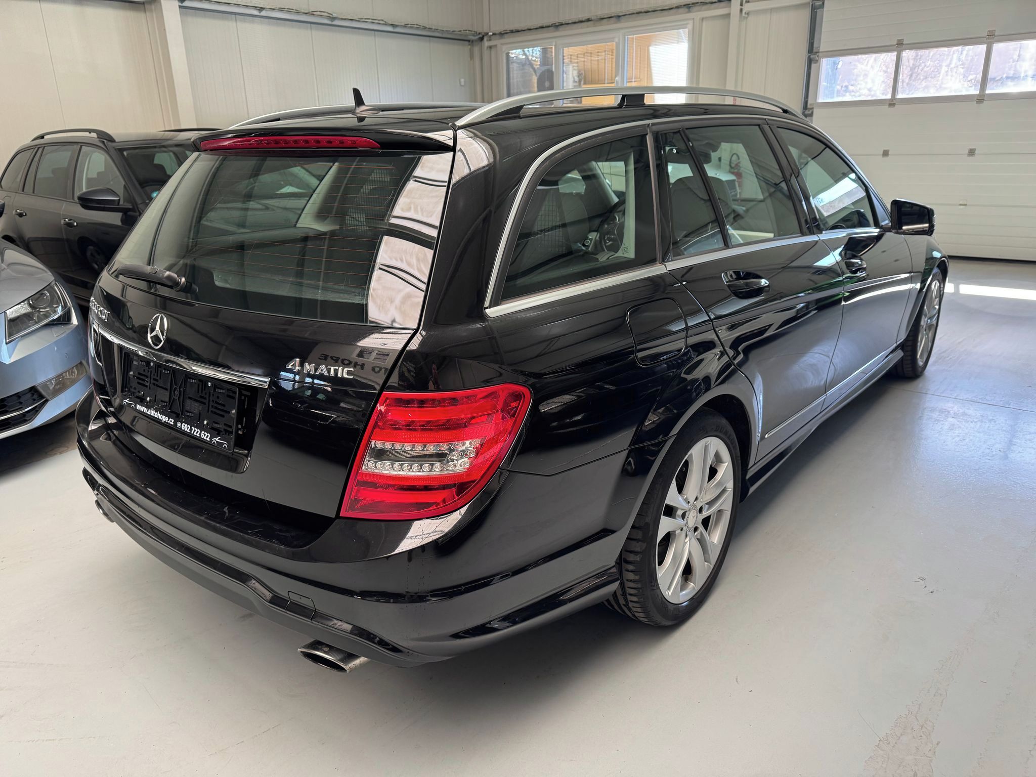 Mercedes-Benz Třídy C, 300 CDI 4Matic AMG paket - fotka 6