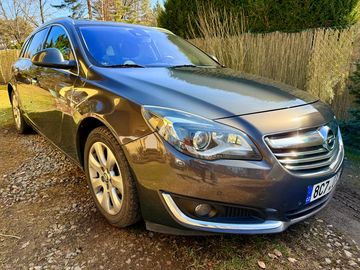 Opel Insignia SportTourer 2014