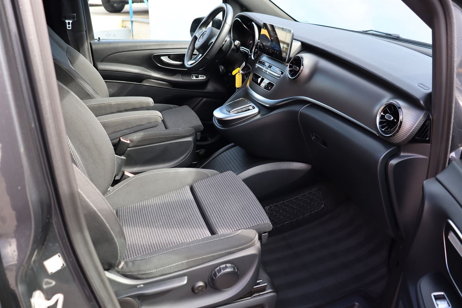 Mercedes-Benz Třídy V, 300d 4Matic L Exclusive - fotka 4