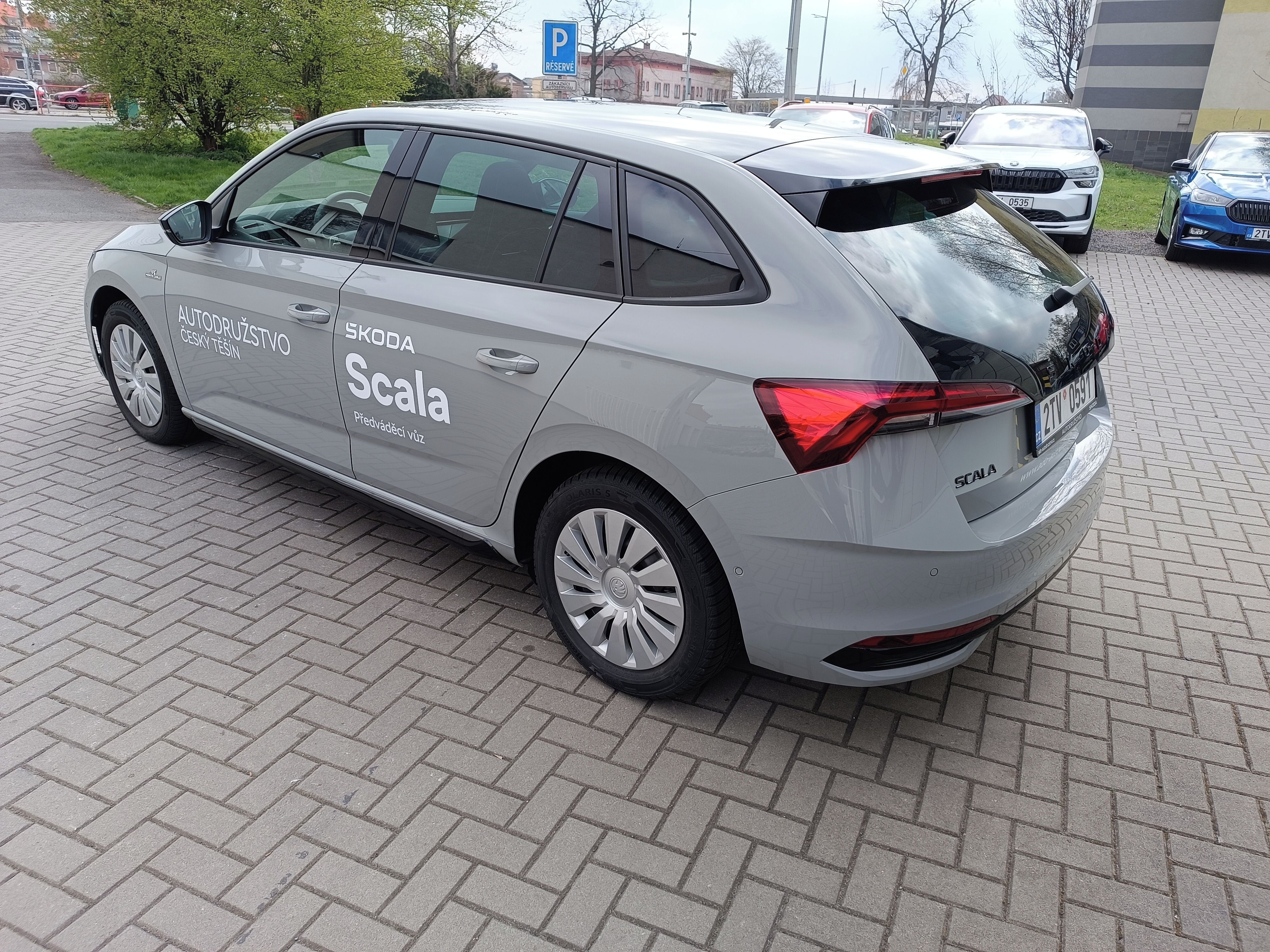 Škoda Scala, MontCarlo 1,5TSI 110kW 6st.man - fotka 3