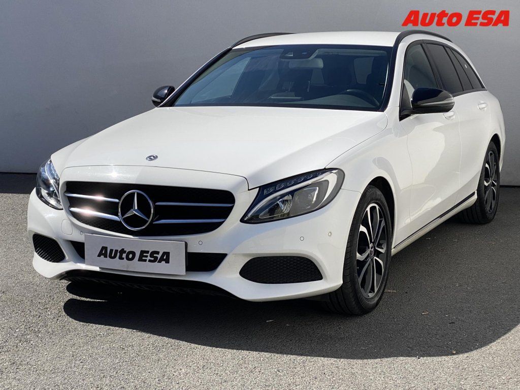 Mercedes-Benz Třídy C, 1.6 CGI C180,Avantgarde,AT - fotka 3