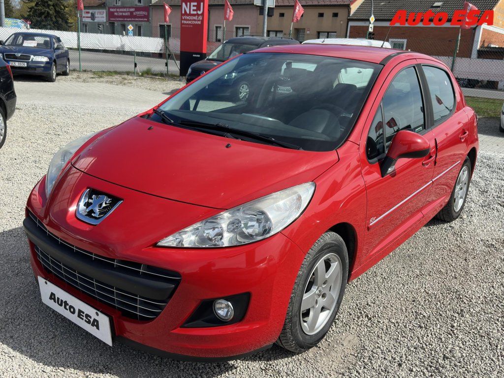 Peugeot 207, 1.4i,2.maj,ČR,AC - fotka 3