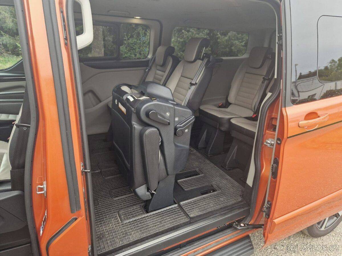 Ford Tourneo Custom, 2.0 TDCi – 8 míst, L2, DPH - fotka 3