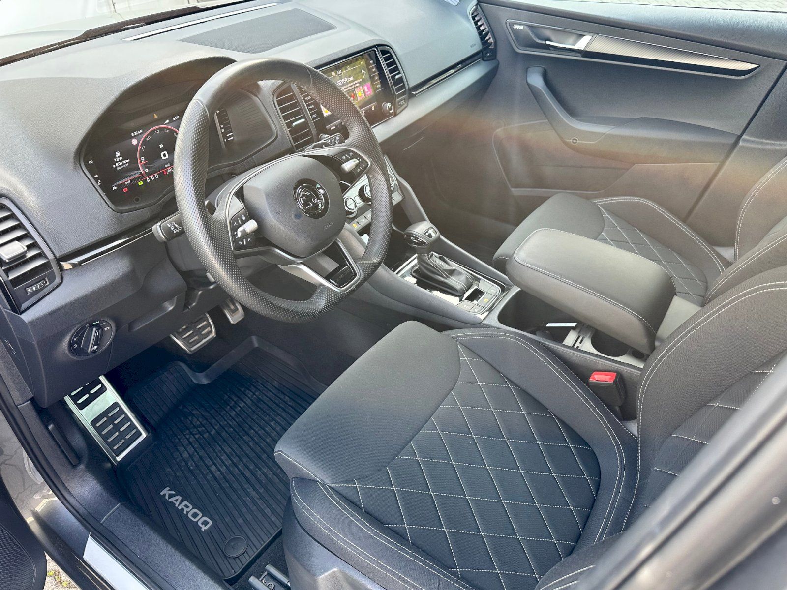 Škoda Karoq, 1.5 TSI 110kW Sportline DSG - fotka 6