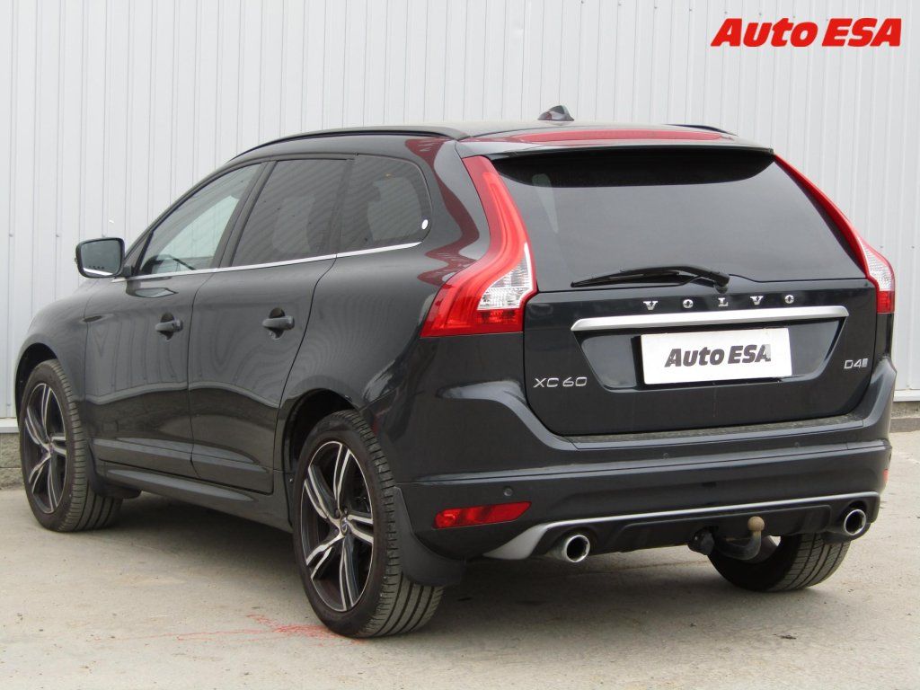 Volvo XC60, 2.0 D4,Momentum,xenon,navi - fotka 6