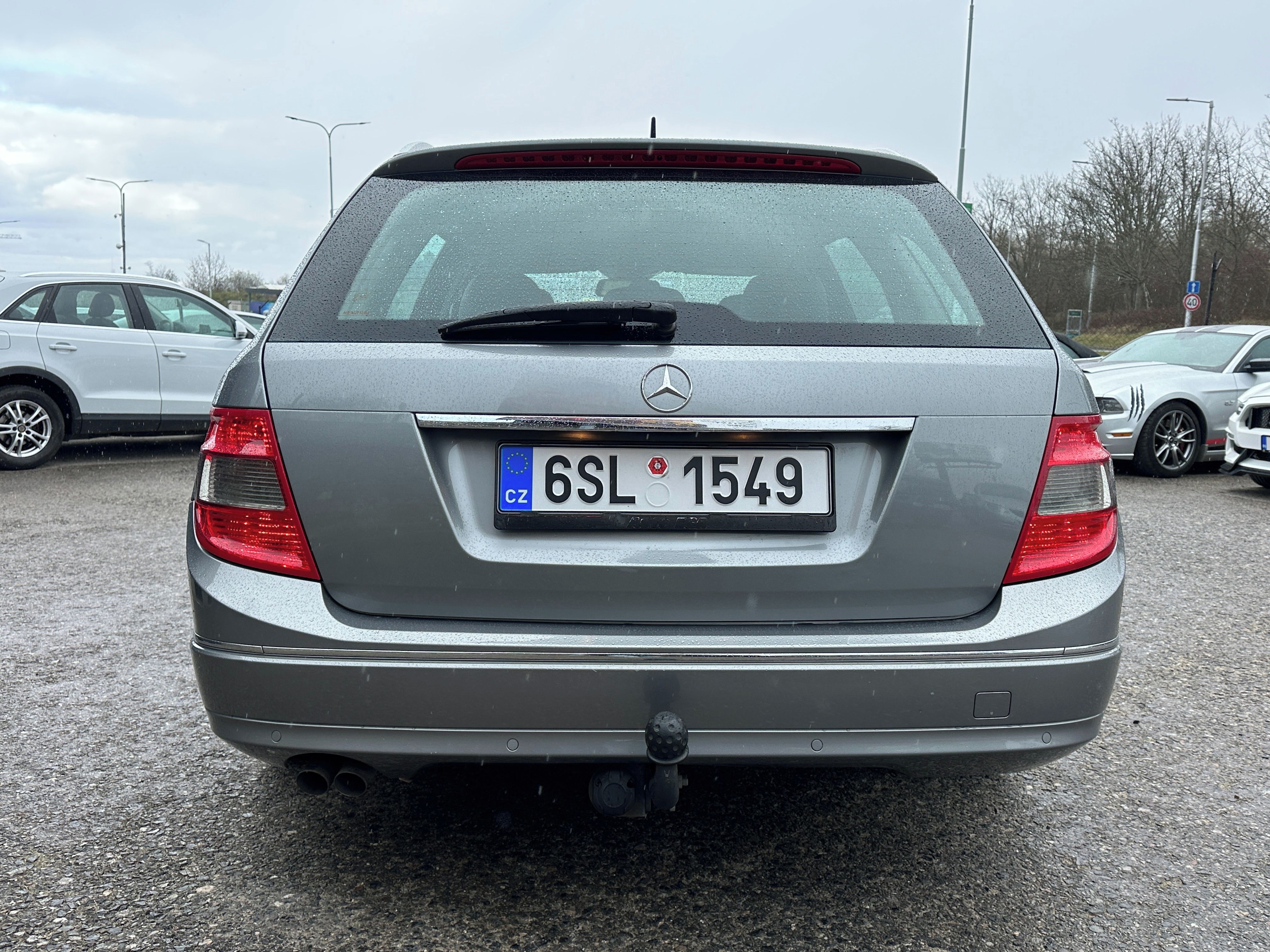 Mercedes-Benz Třídy C, Mercedes-Benz C 200 2010 - fotka 5