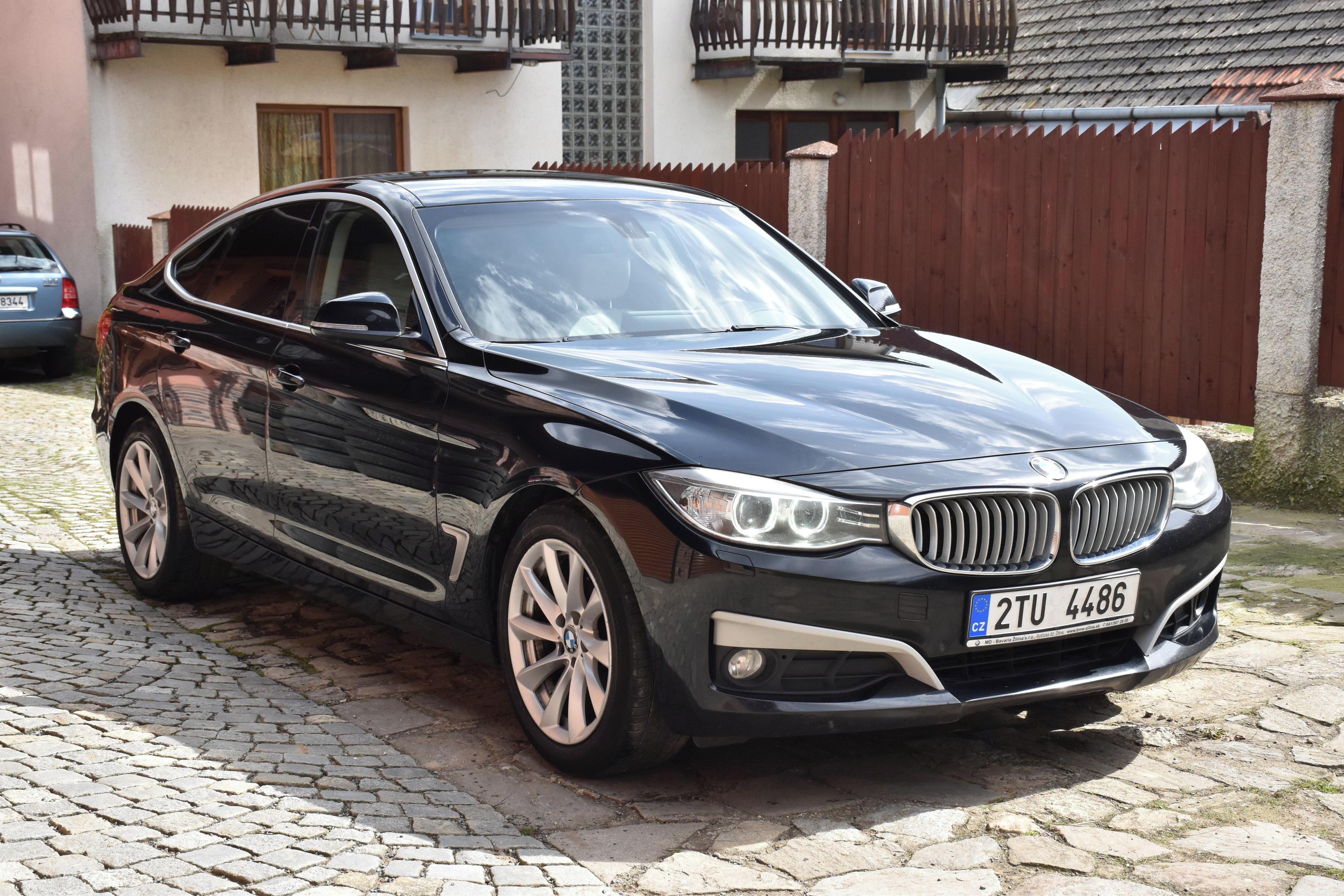 BMW Řada 3, 320D GT XDrive 2014 2sady kol - fotka 2