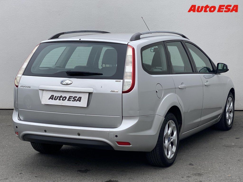 Ford Focus, 1.8 TDCi,temp,park.asist - fotka 4