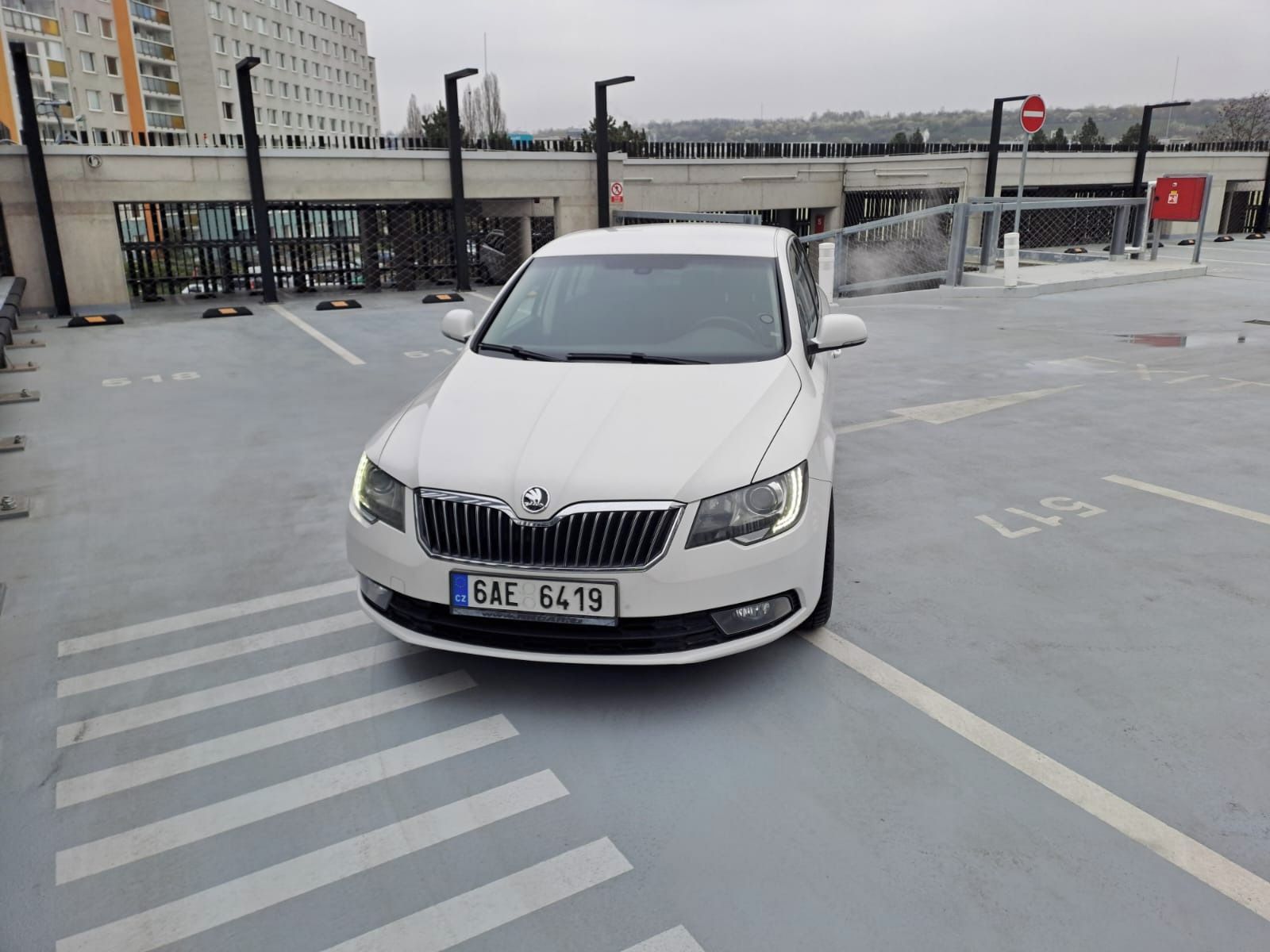 Škoda Superb, 2.OTDi 103kw/140k-Facelift - fotka 3