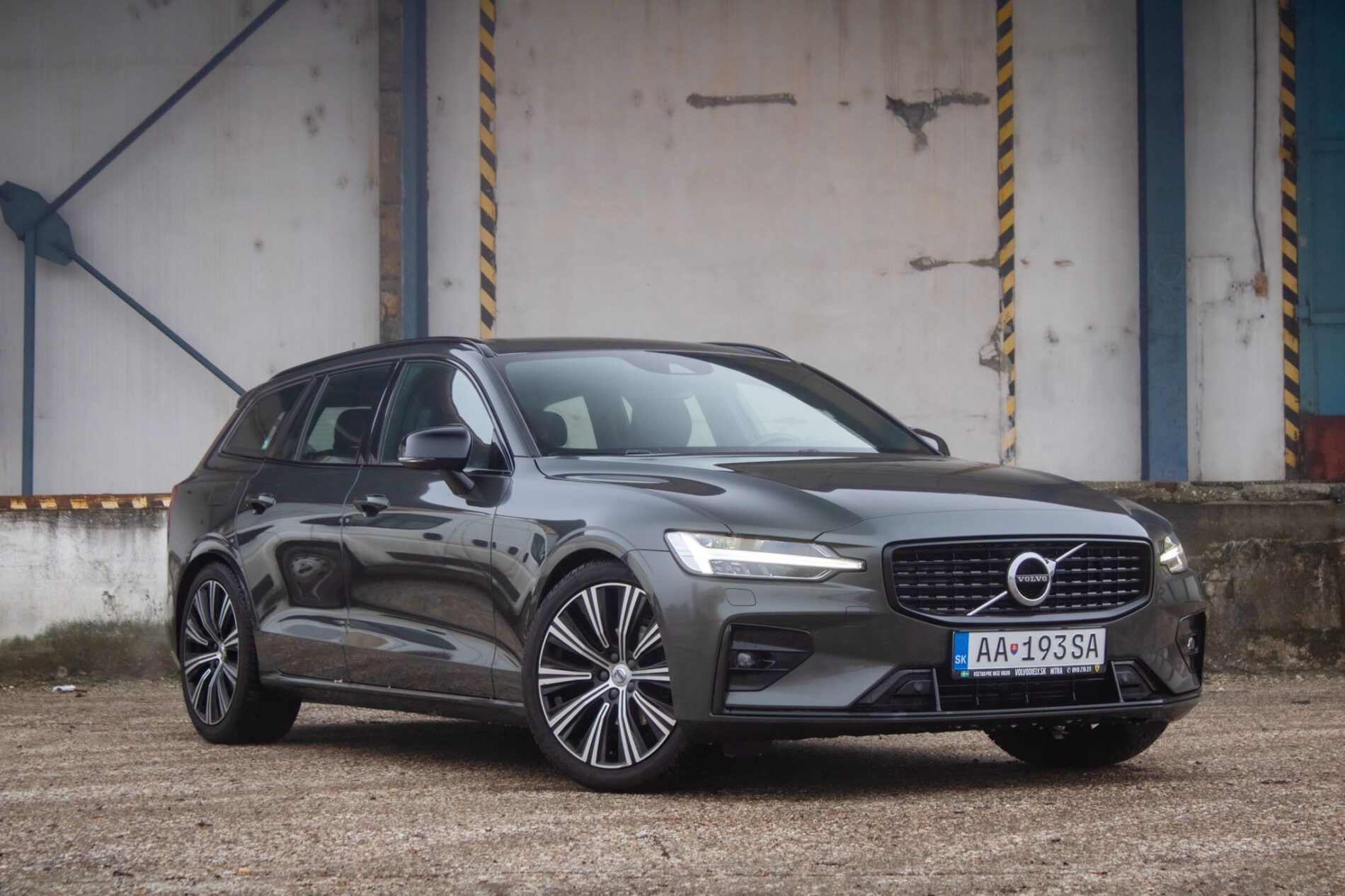 Volvo V60 - fotka 5