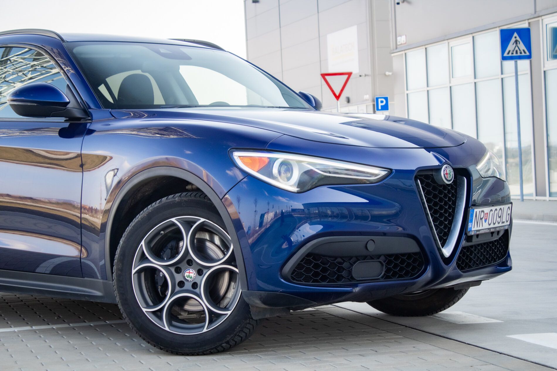 Alfa Romeo Stelvio - fotka 6