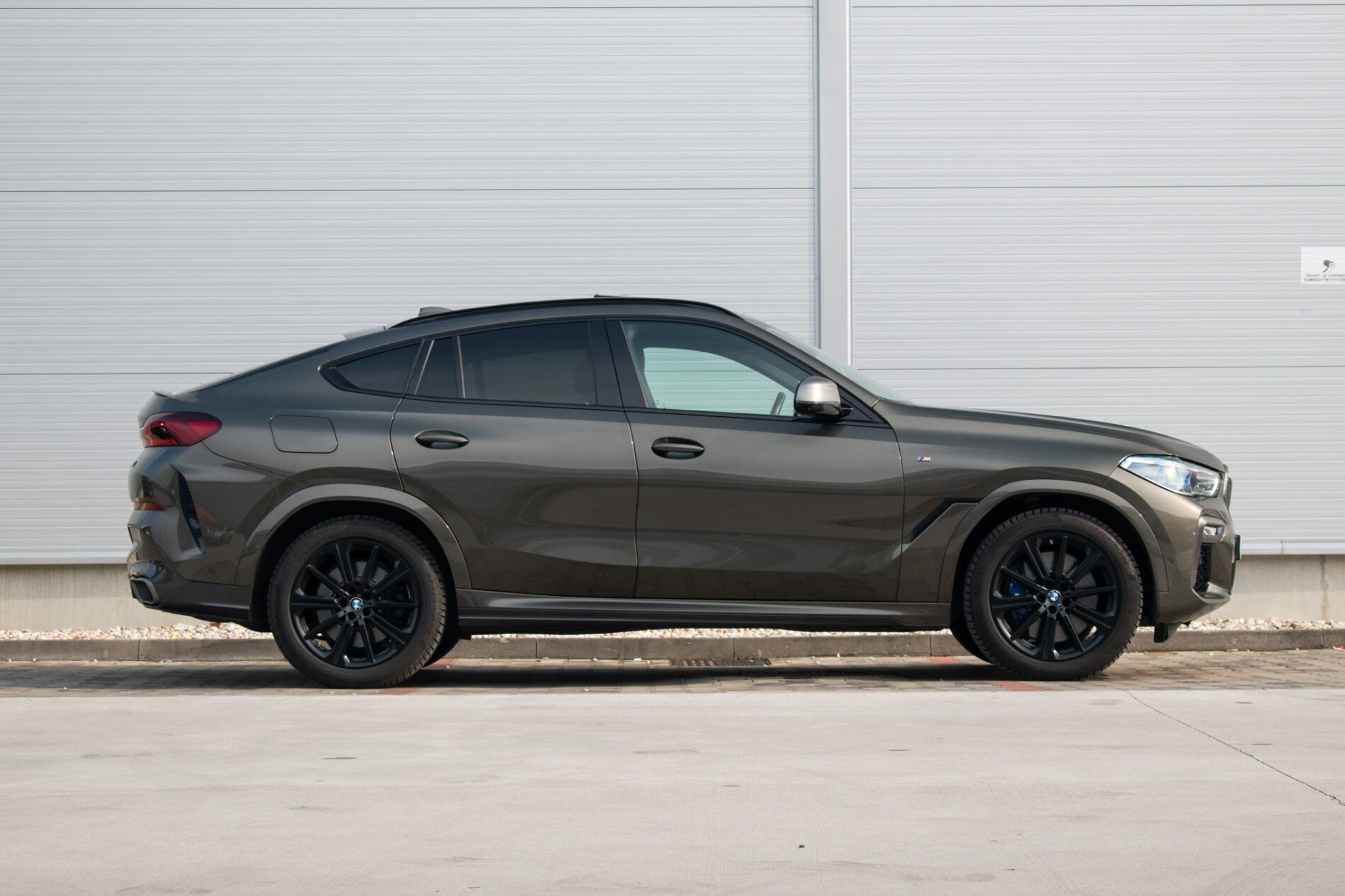 BMW X6 - fotka 4