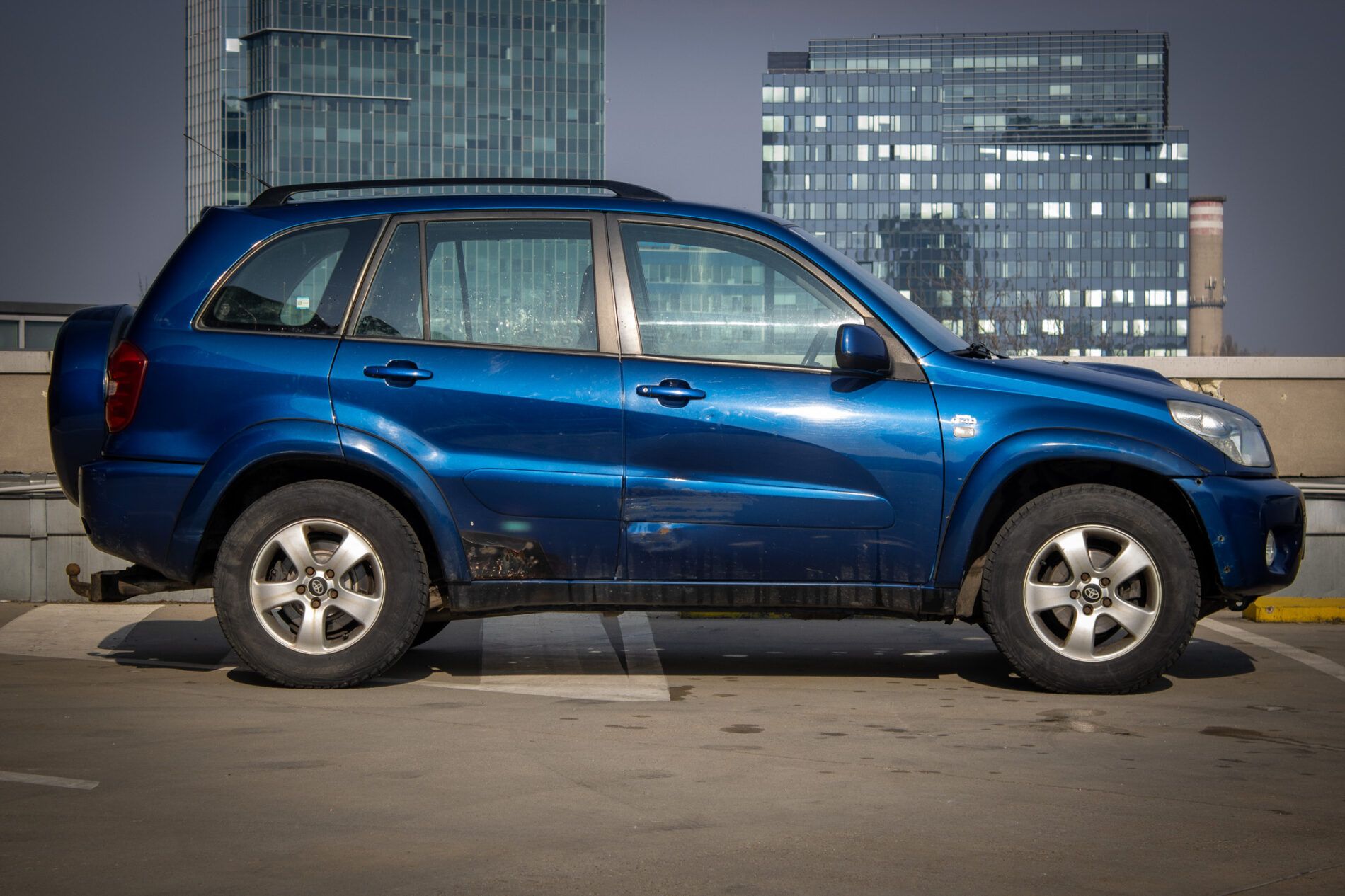 Toyota Rav4 - fotka 4
