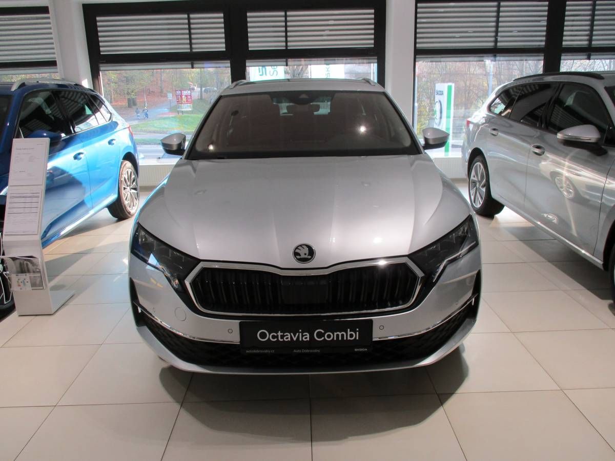 Škoda Octavia, Combi Top Selection 2,0 TDI/11 - fotka 2