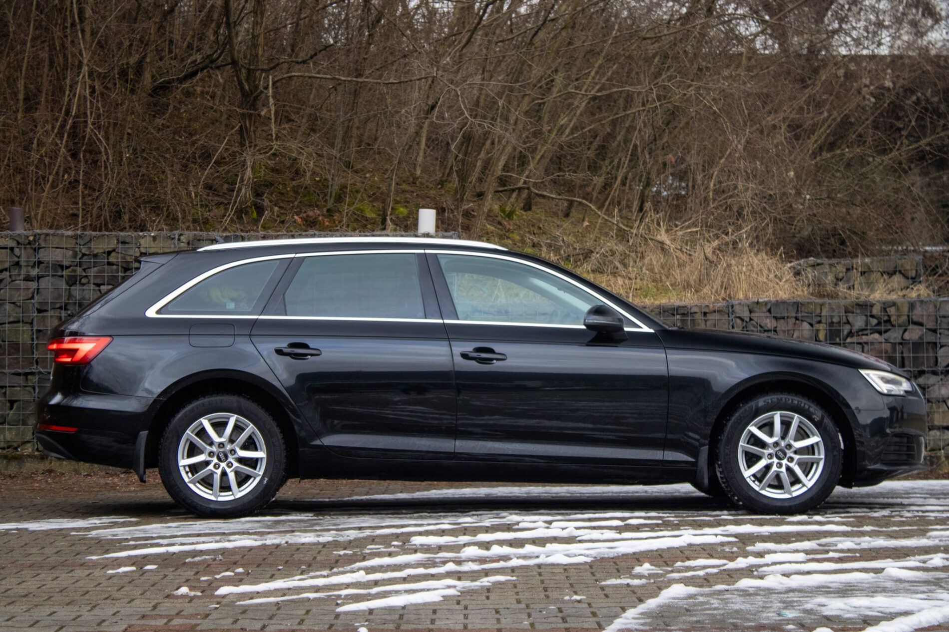 Audi A4 Avant - fotka 4