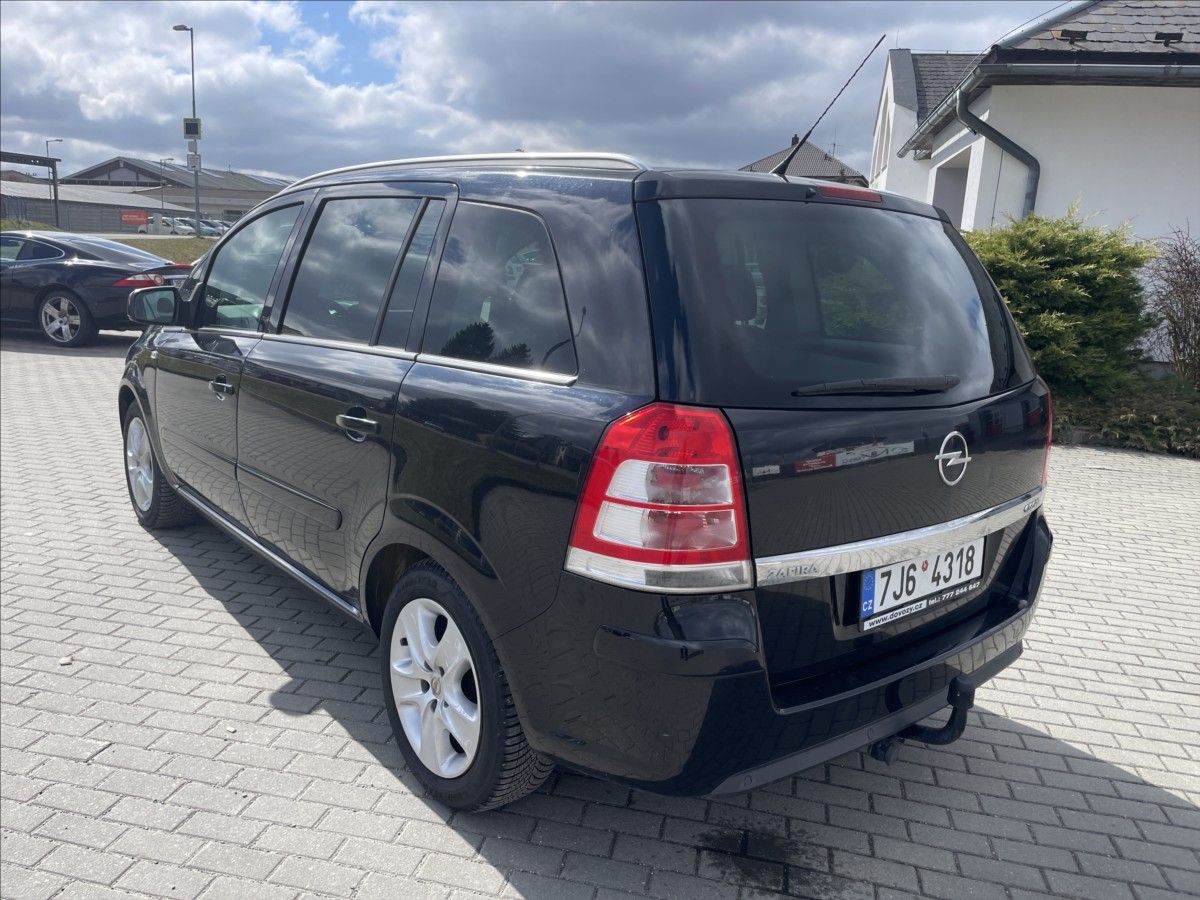 Opel Zafira, 1,6 i 16V 85kw 7míst Tažné TOP - fotka 3