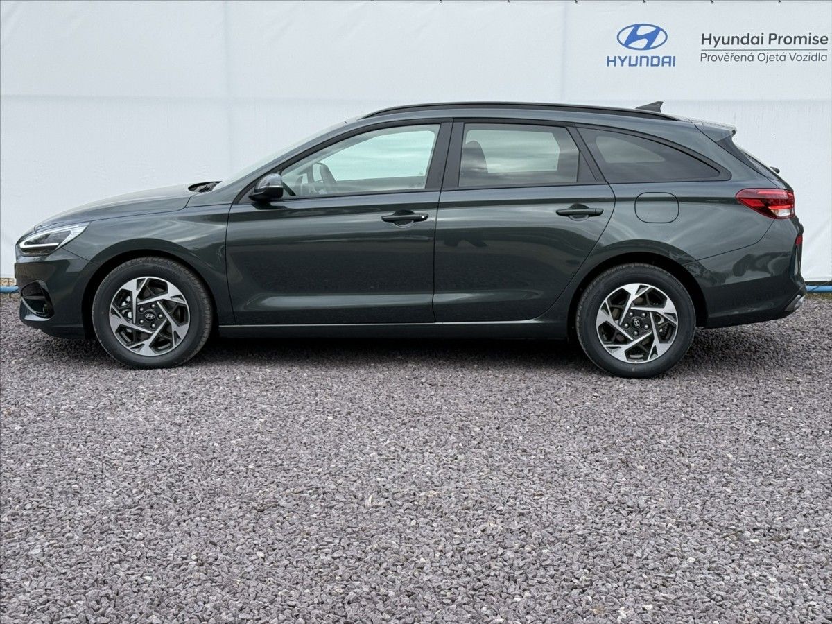 Hyundai i30, 1,6 T-GDI 110kW DCT Go Czech - fotka 3