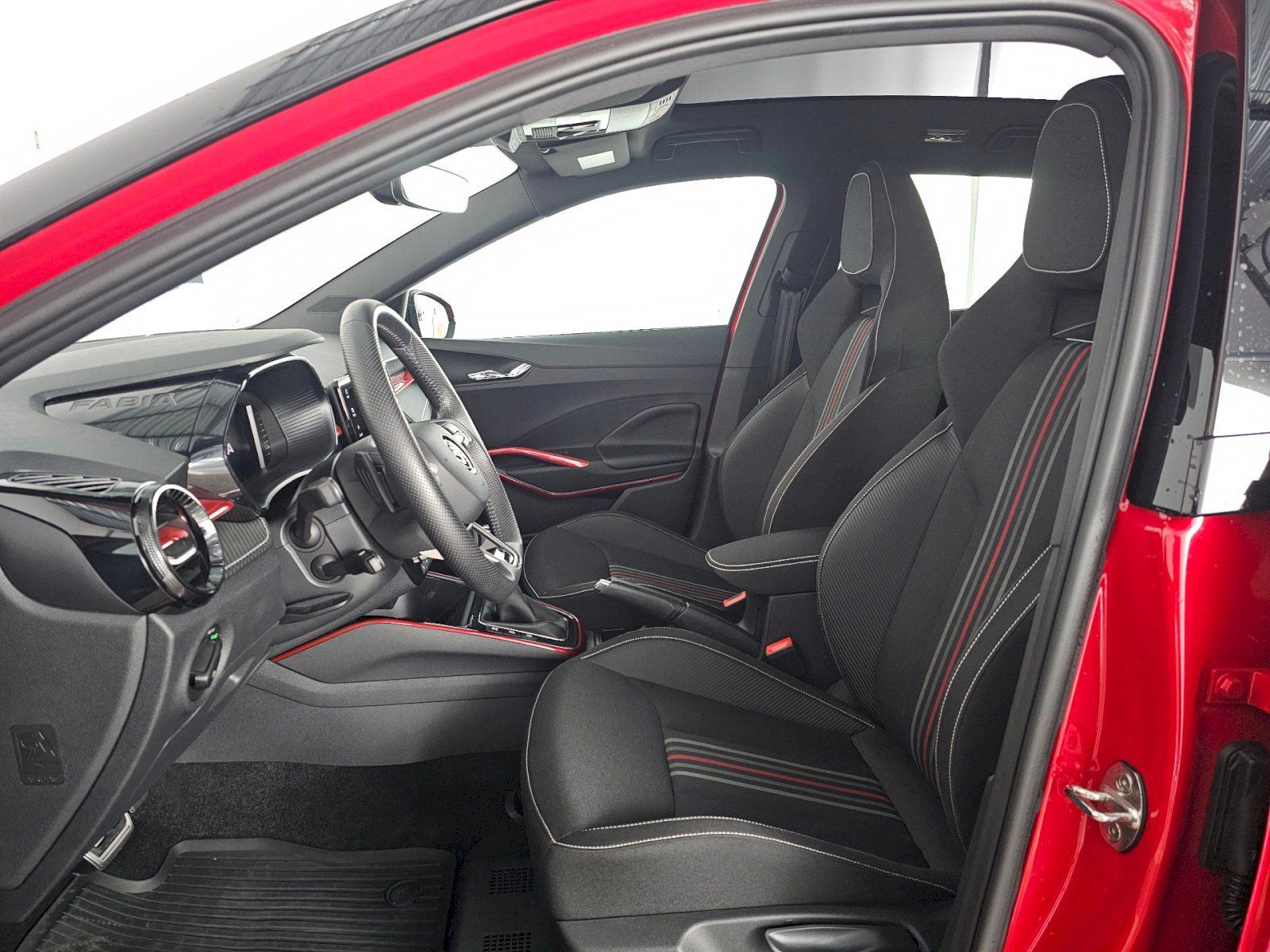Škoda Fabia, 1.5TSI 110kW DSG Monte Carlo P - fotka 6