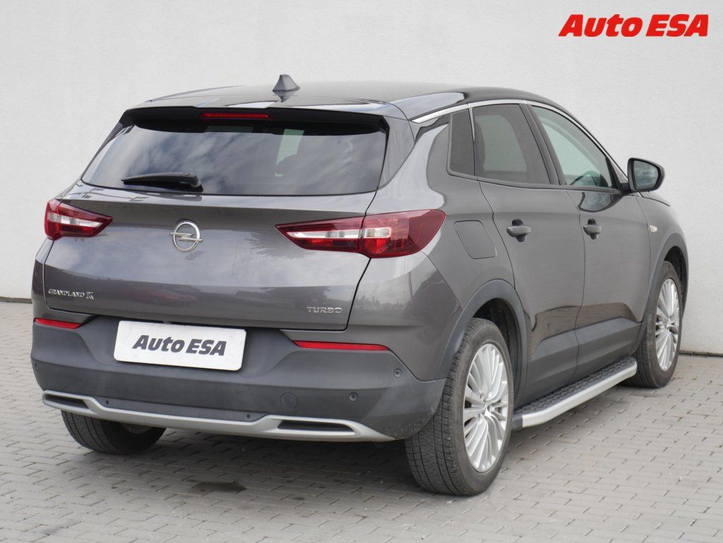 Opel Grandland X, 1.2PT,1.maj,ČR,navi - fotka 4