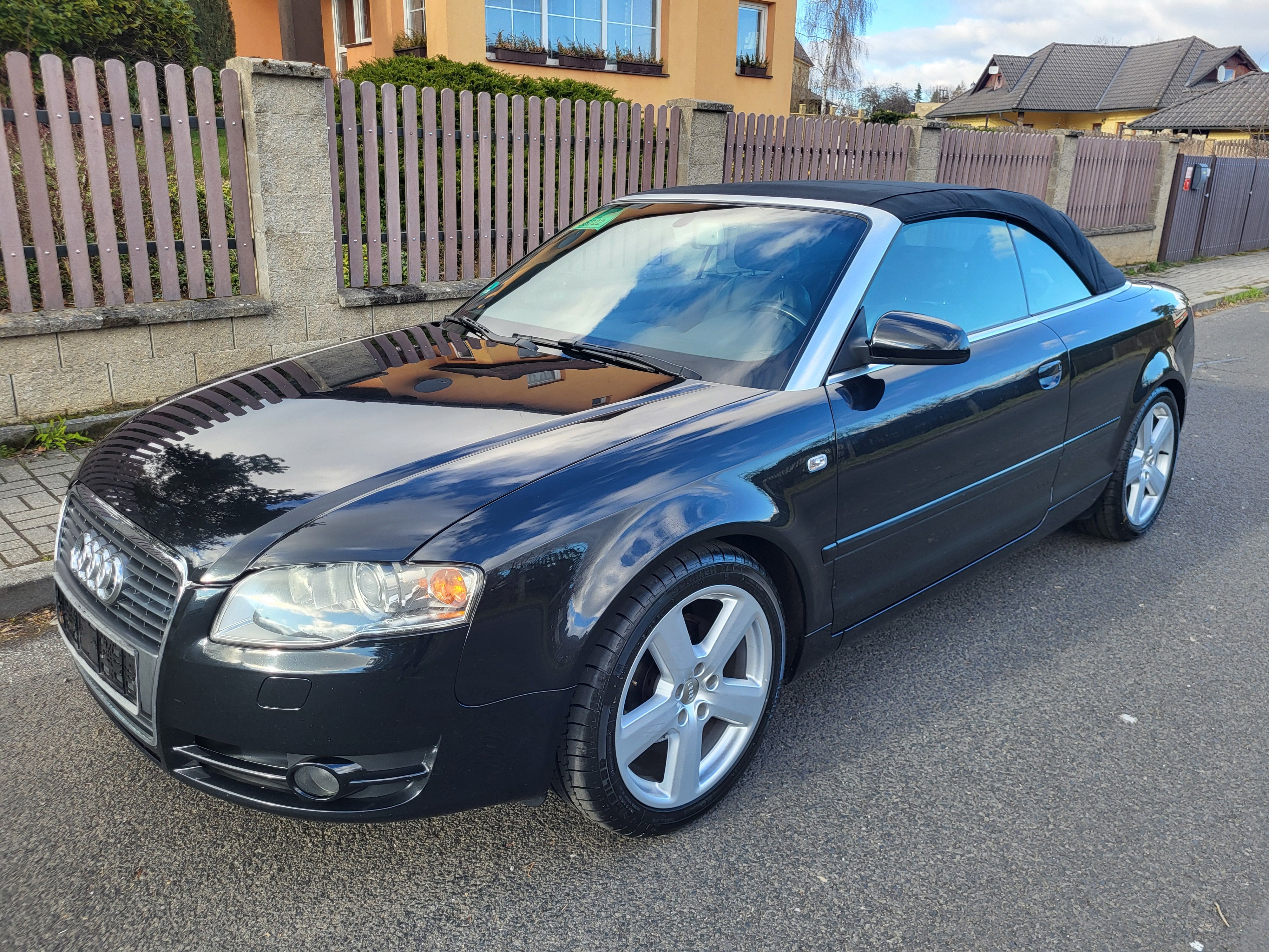 Audi A4, 2.0 TDI 103KW, NAVI, XENONY