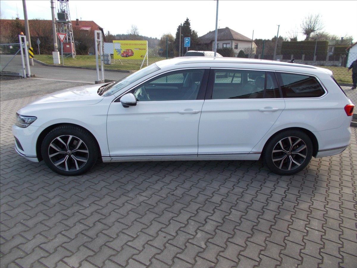 Volkswagen Passat, 2,0 TSI DSG 140 kW ČR 1.MAJITE - fotka 4