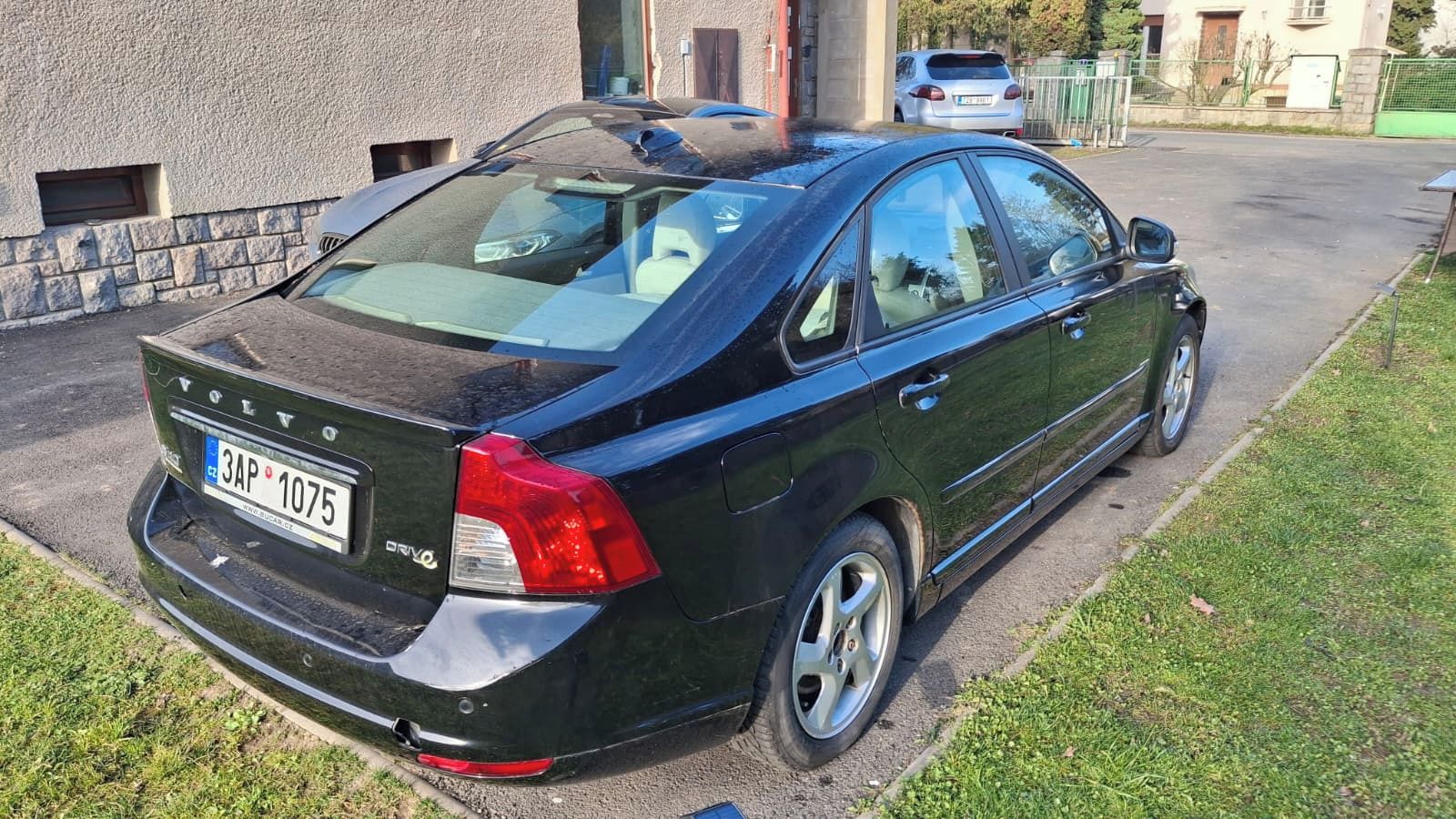 Volvo S40, top historie klima max výbava