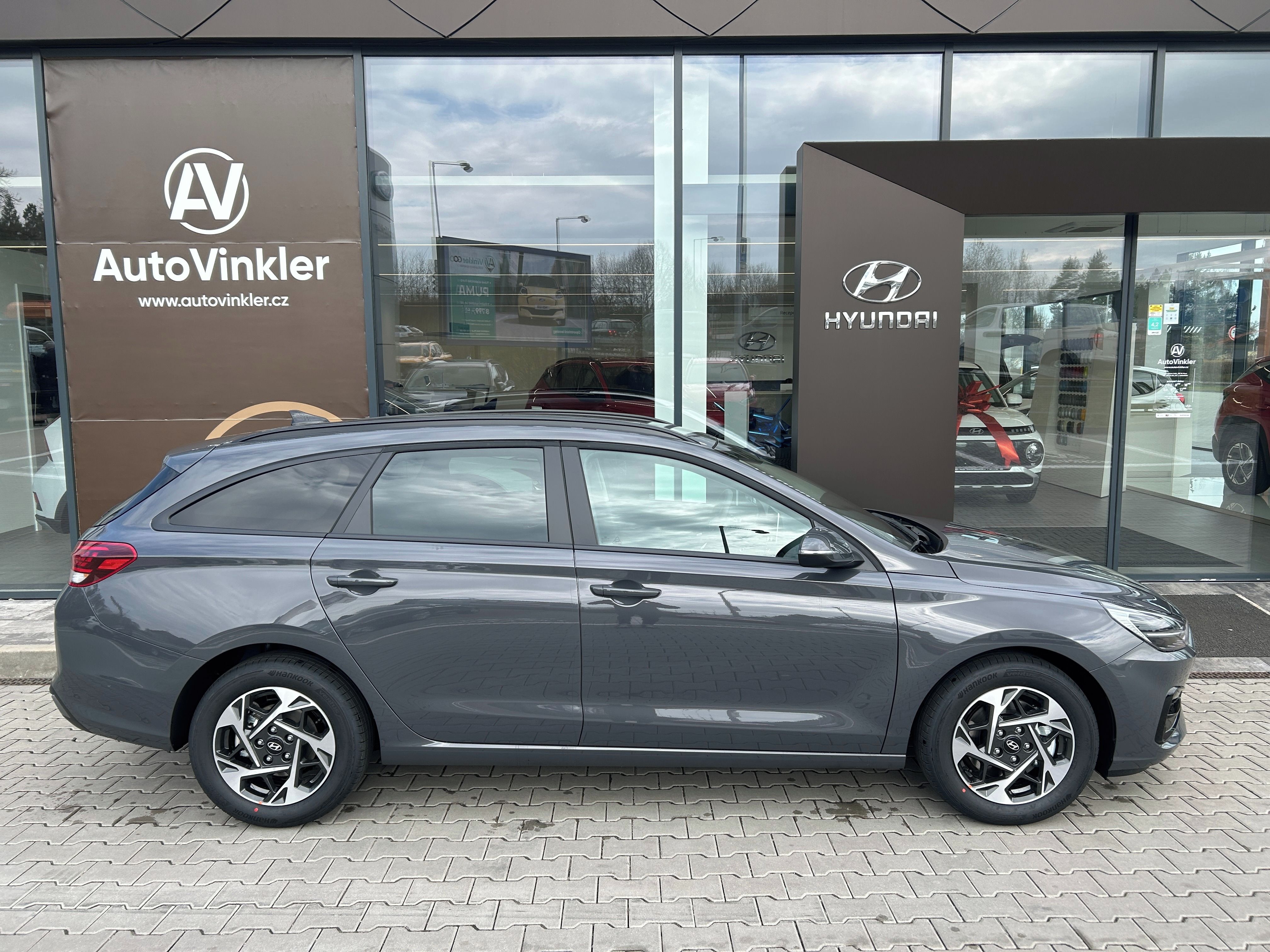 Hyundai i30, 26 WG 1,6 T-GDI DCT GO CZECH! - fotka 3
