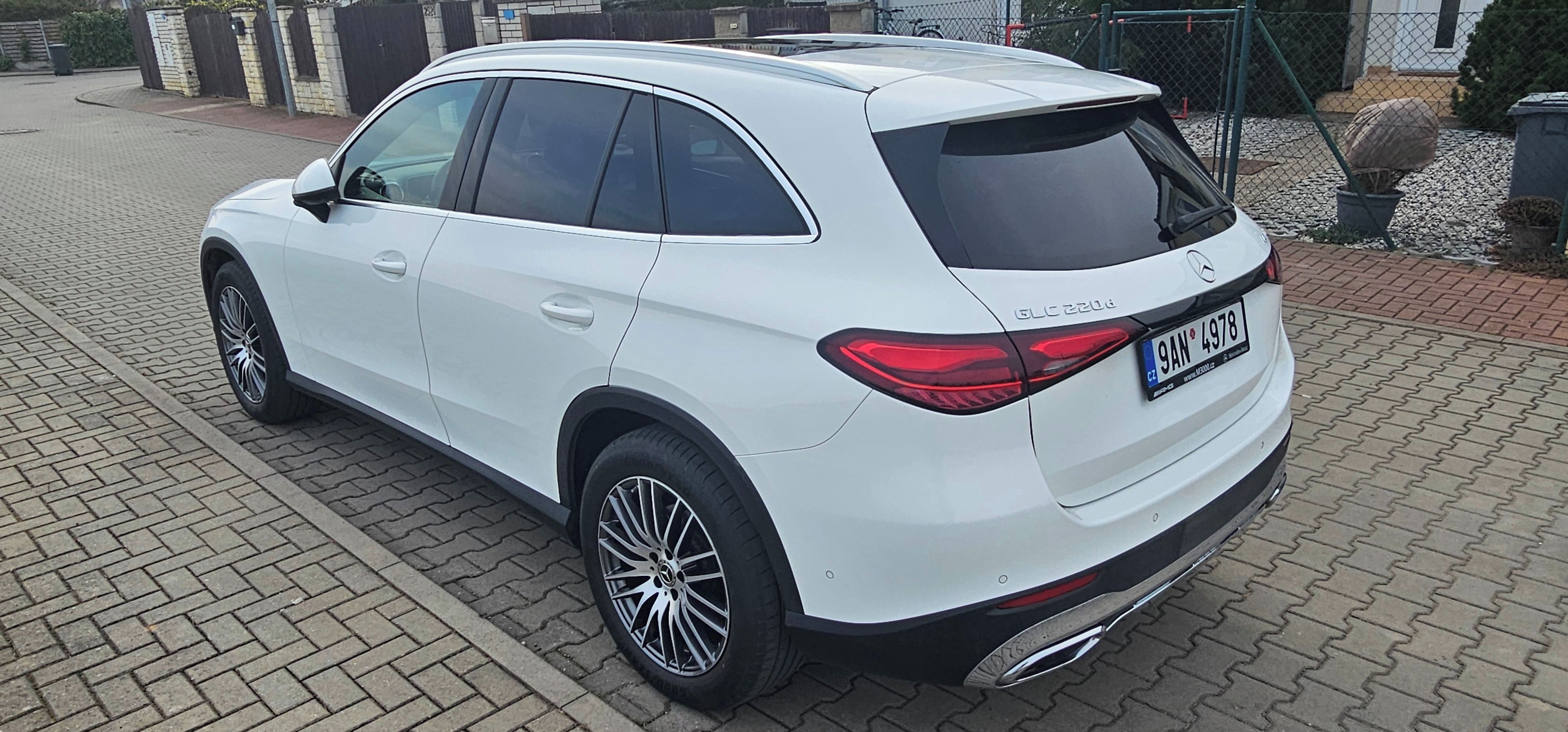 Mercedes-Benz GLC, GLC 220d 4-MATIC 145kw ZÁRUKA - fotka 6