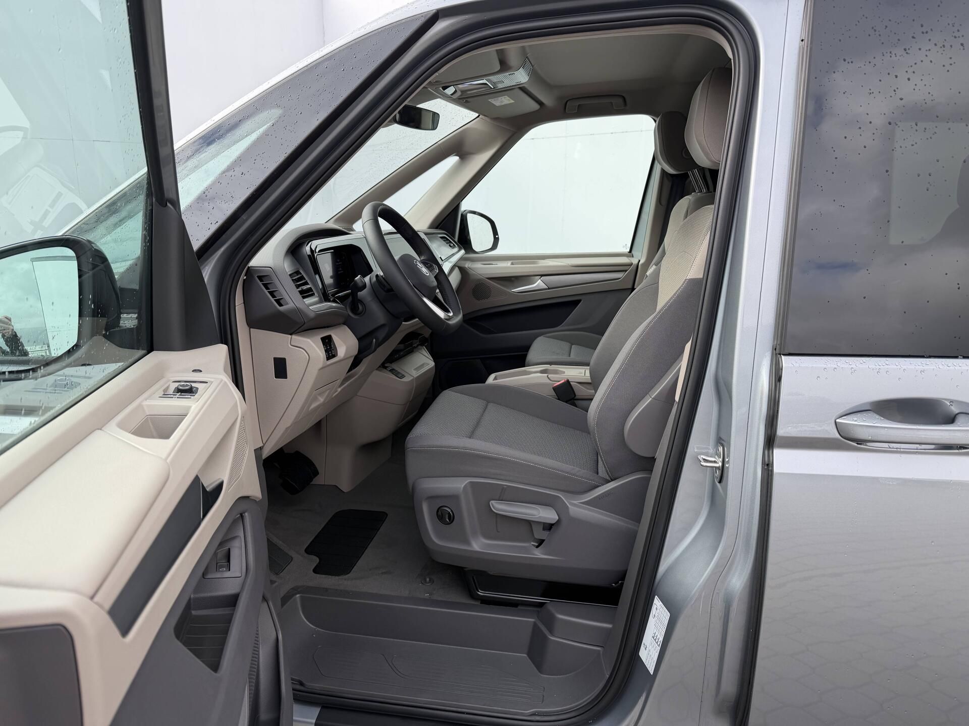 Volkswagen Multivan, Long Life 7DSG 2,0TSI - fotka 5