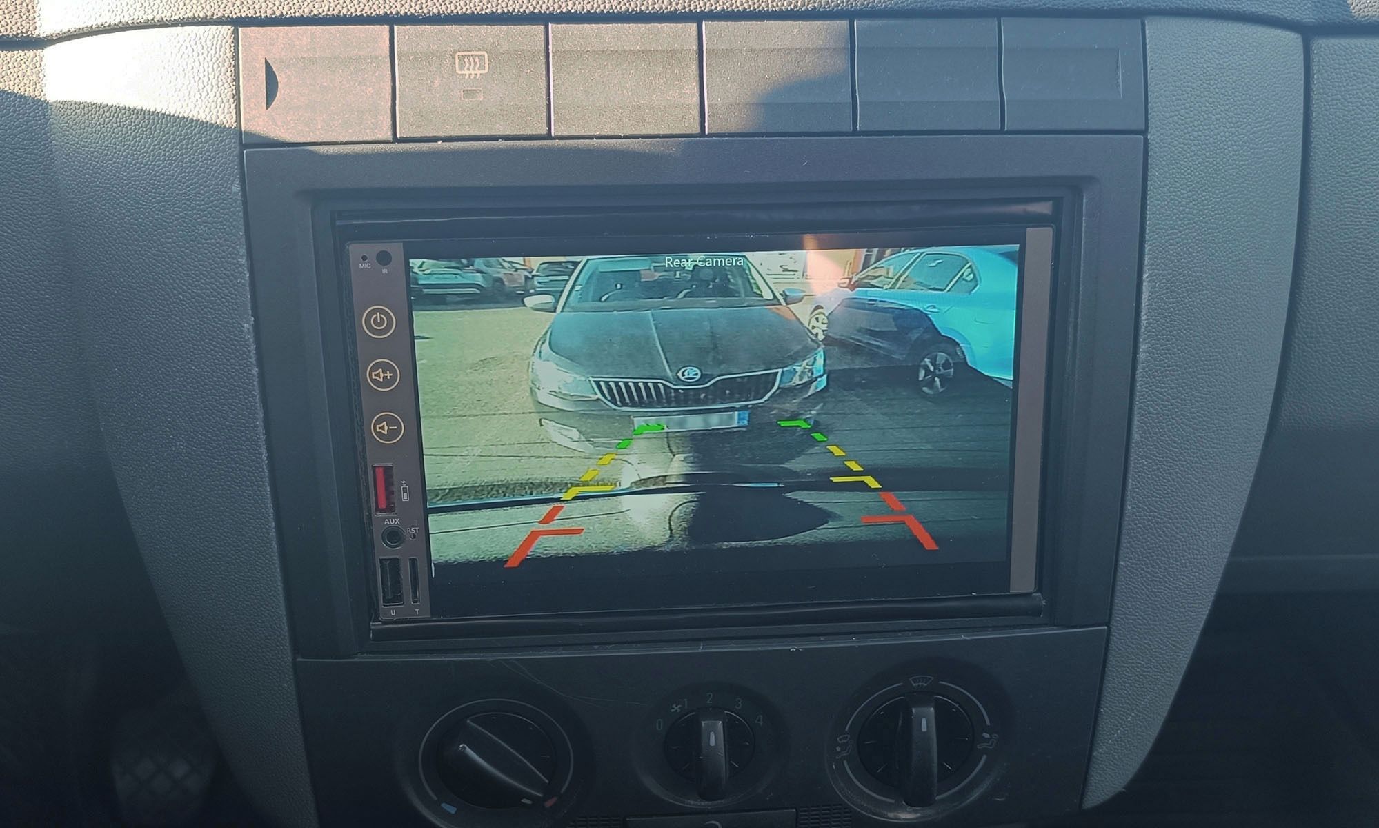 Škoda Fabia, Nová STK, GPS, Park.kamera - fotka 3