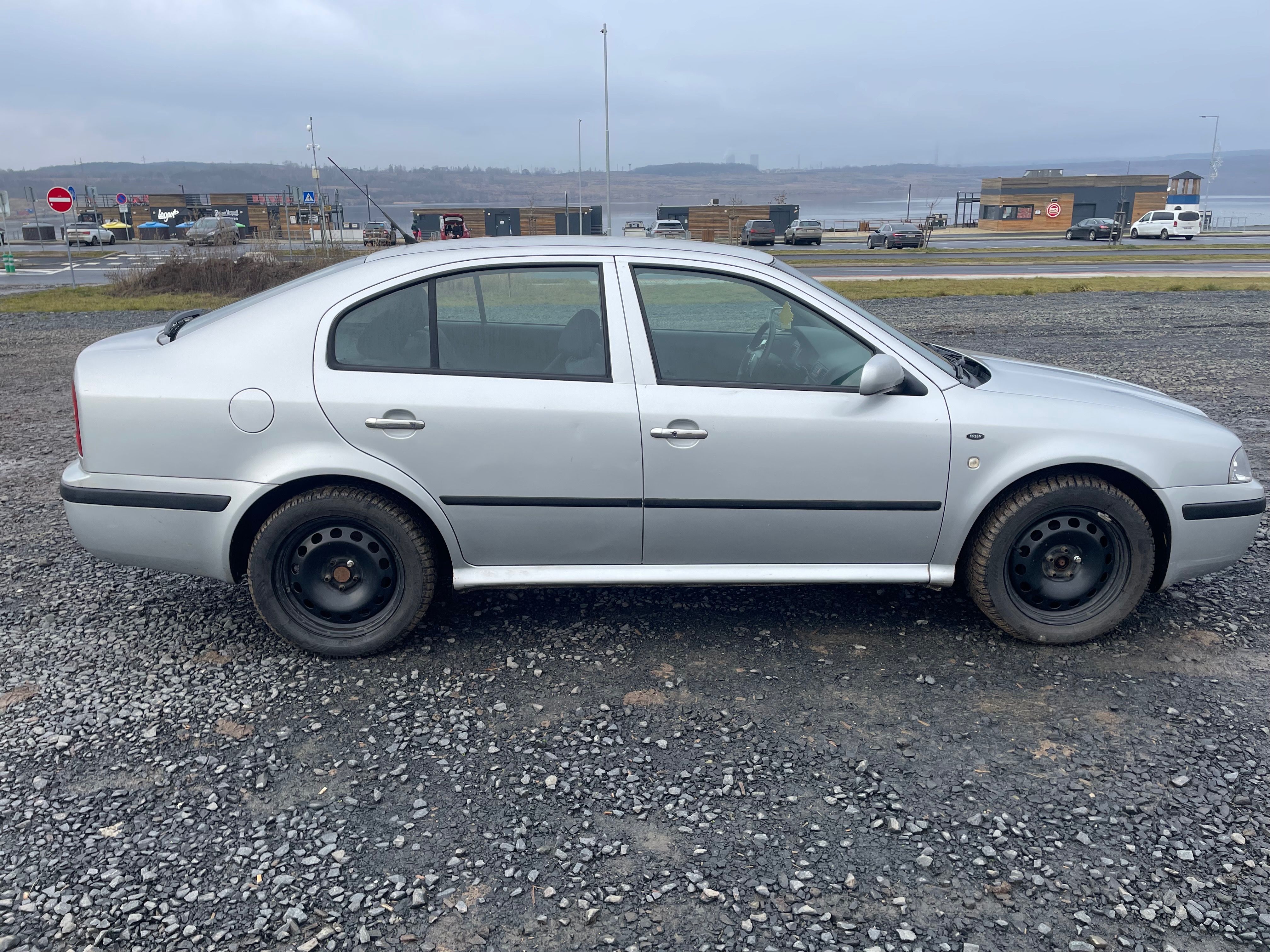 Škoda Octavia, Škoda Octavia 1.6 - fotka 3