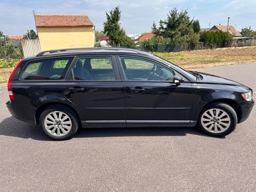 2.0D - 150 972 km