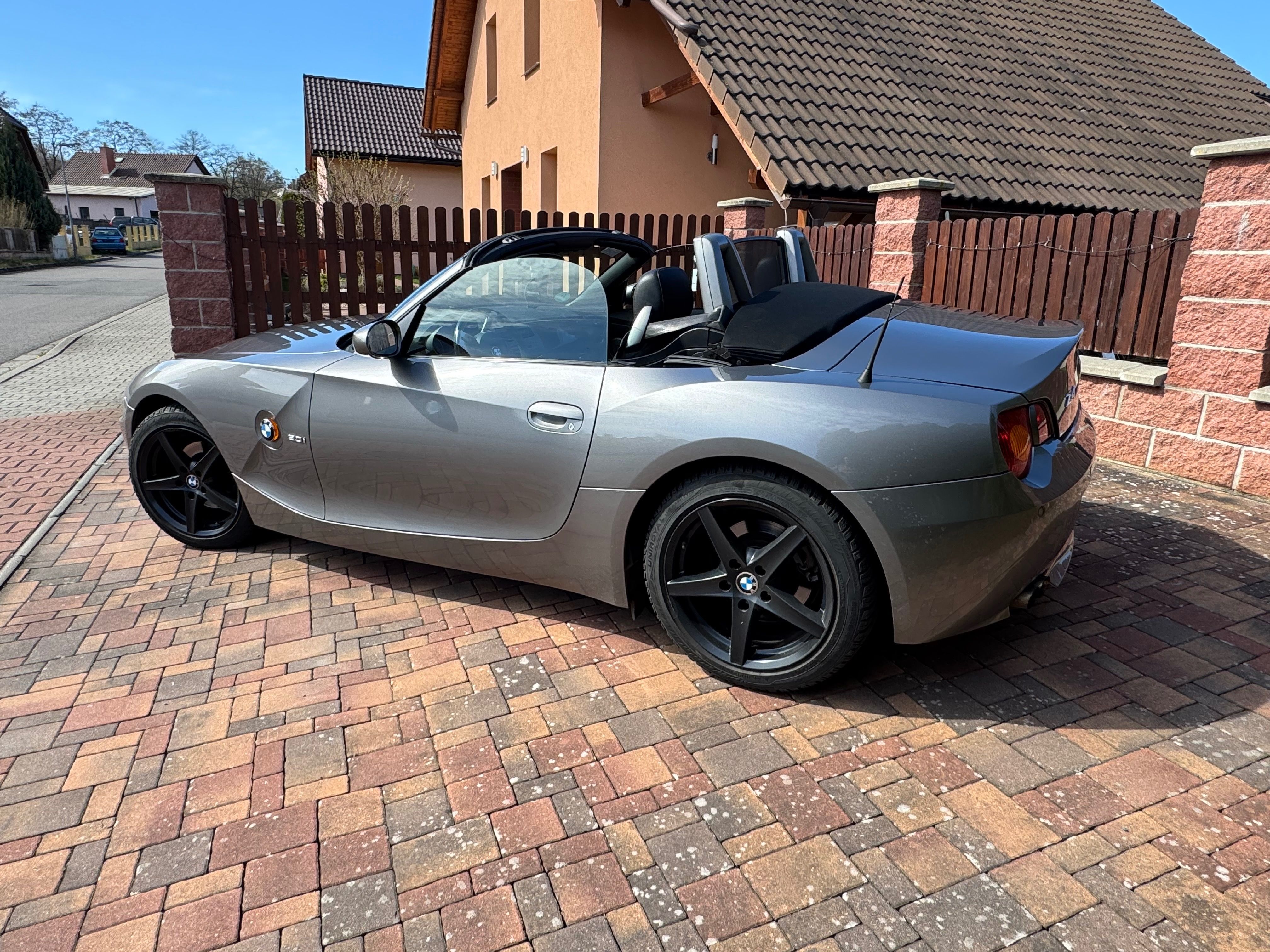 BMW Z4, 3.0i (170kw) manuál, dovoz DE - fotka 6