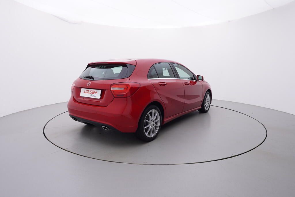 Mercedes-Benz Třídy A, 1.5 66 kW - fotka 5