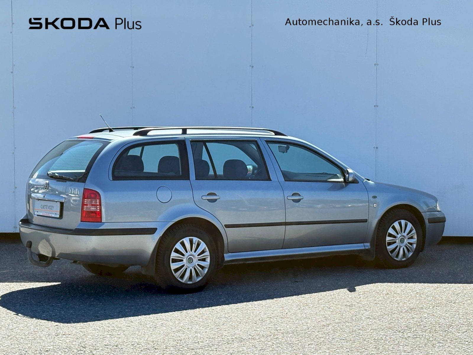 Škoda Octavia, Combi 2.0i / 85 kW / AMBIENTE - fotka 2